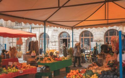 Tour du marché coloré de Saint-Pierre : produits locaux et ambiance