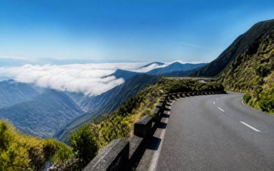 Monter au maïdo en voiture : je vous donne mes conseils pour une route inoubliable